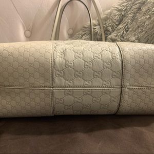 AUTHENTIC “Bree” Gucci shoulder bag